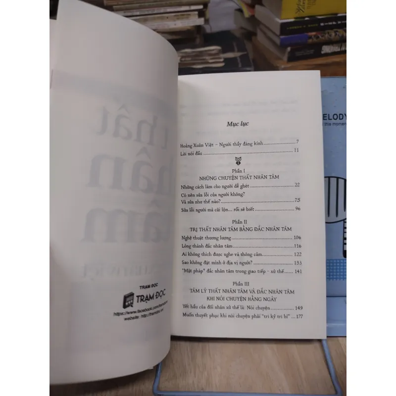 Sách: Thất nhân tâm - TG: Hoàng Xuân Việt (B1) 795907