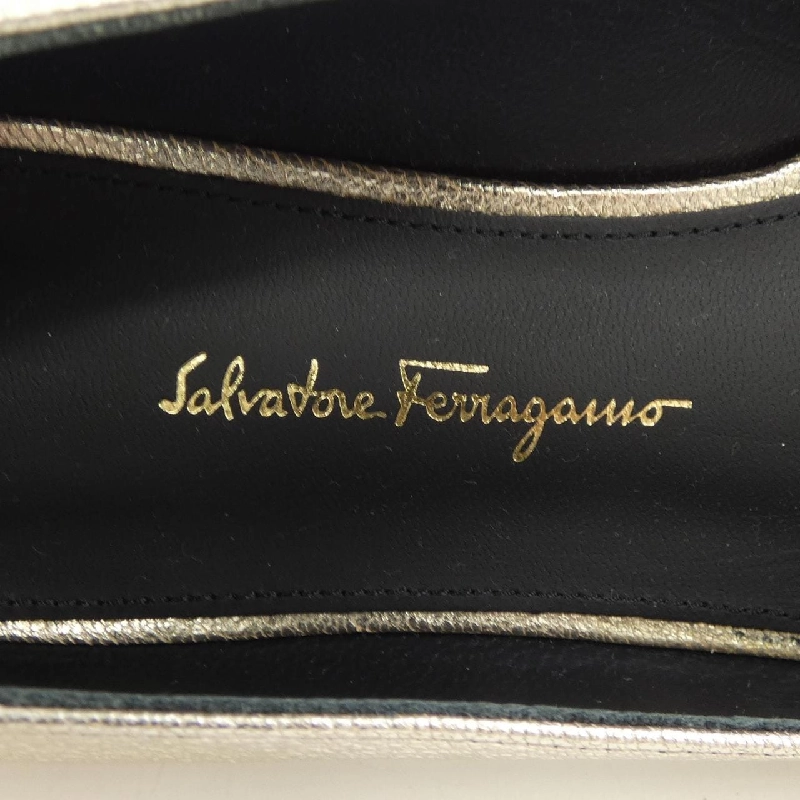 Giày SALVATORE FERRAGAMO 657398
