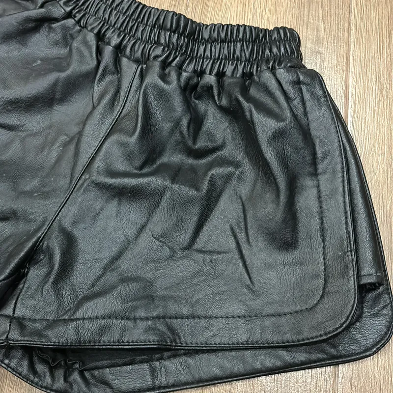 Quần short da 662334