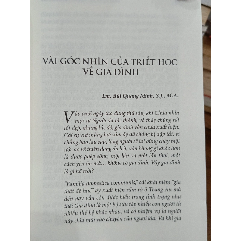 Người trẻ và gia đình - LOGOS 518209