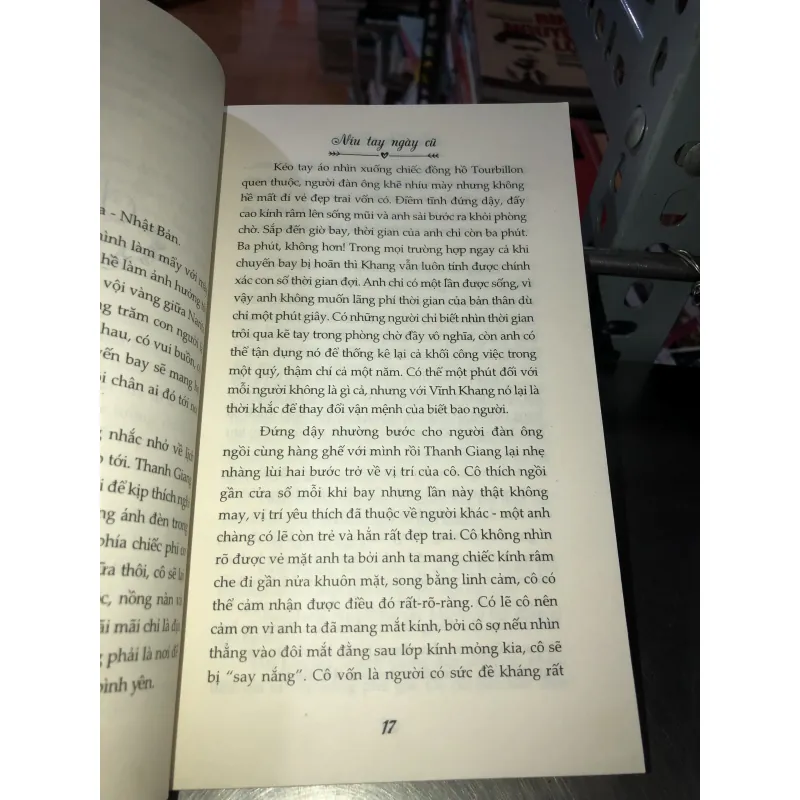 Níu tay ngày cũ - Lê Thu Huyền 996624