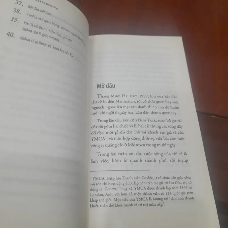 Hugh Macleod - PHỚT LỜ TẤT CẢ BƠ ĐI MÀ SỐNG 1032323