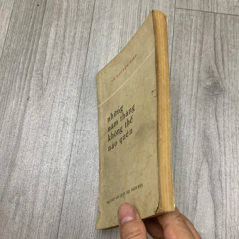 Những năm tháng không thể nào quên - võ nguyên giáp. 10a2 1025757