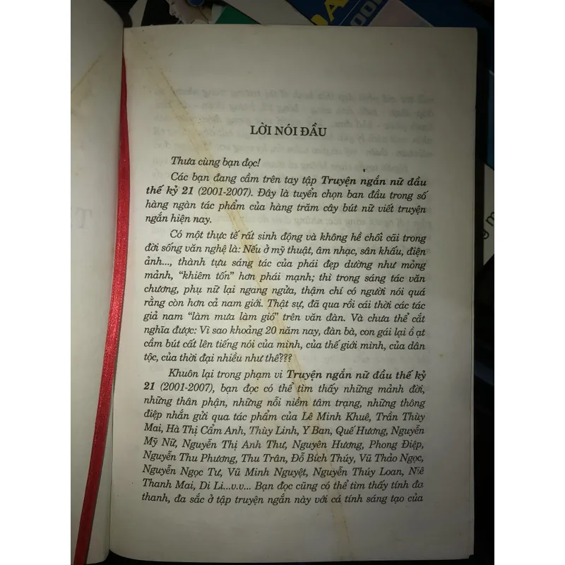 Truyện ngắn nữ đầu thế kỷ 21 (2001-2007) 711310