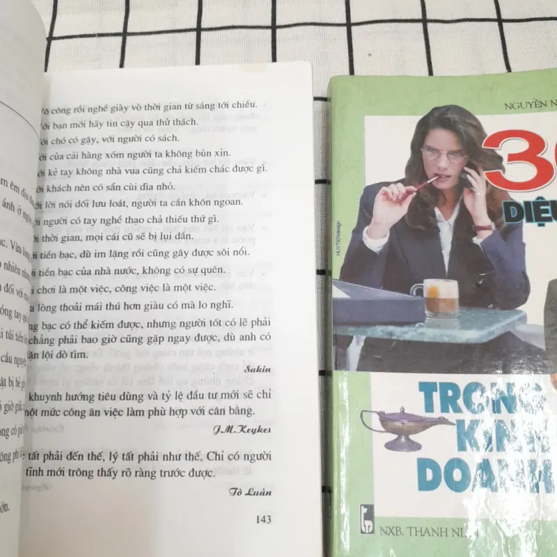 2 Qu. Cẩm nang kinh doanh: Danh Ngôn làm giàu & 36 Kế KinH Doanh. ĐỨC UY -NGUYÊN QUÂN 775931