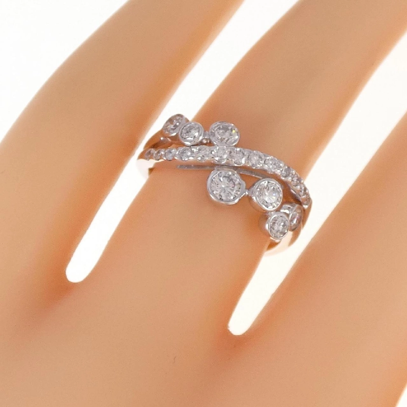 Nhẫn kim cương K18WG 0.80CT 673122