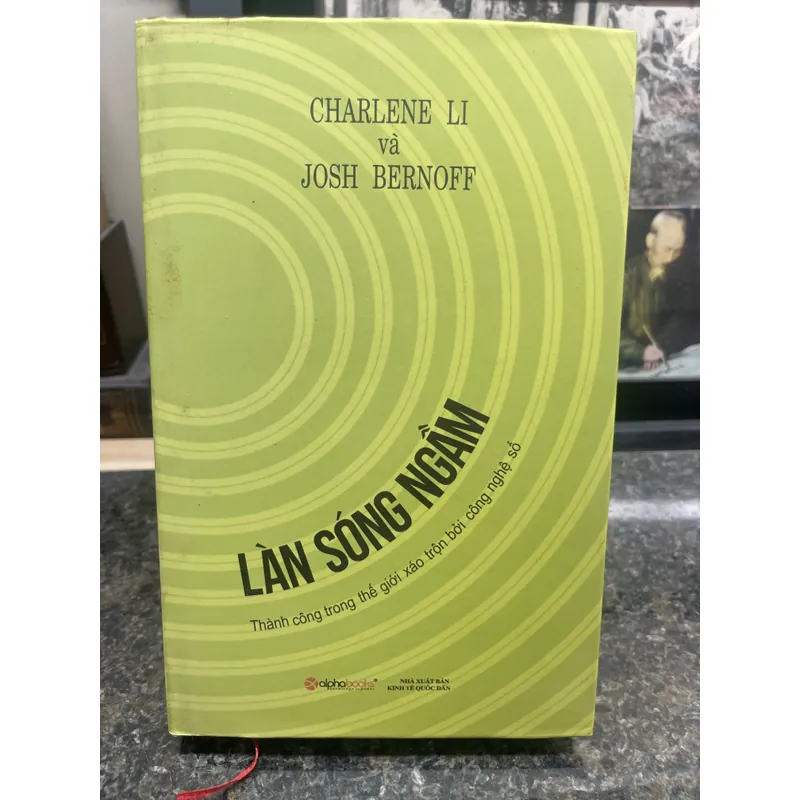 Làn sóng ngầm Charlene Li và Josh Bernoff 713272