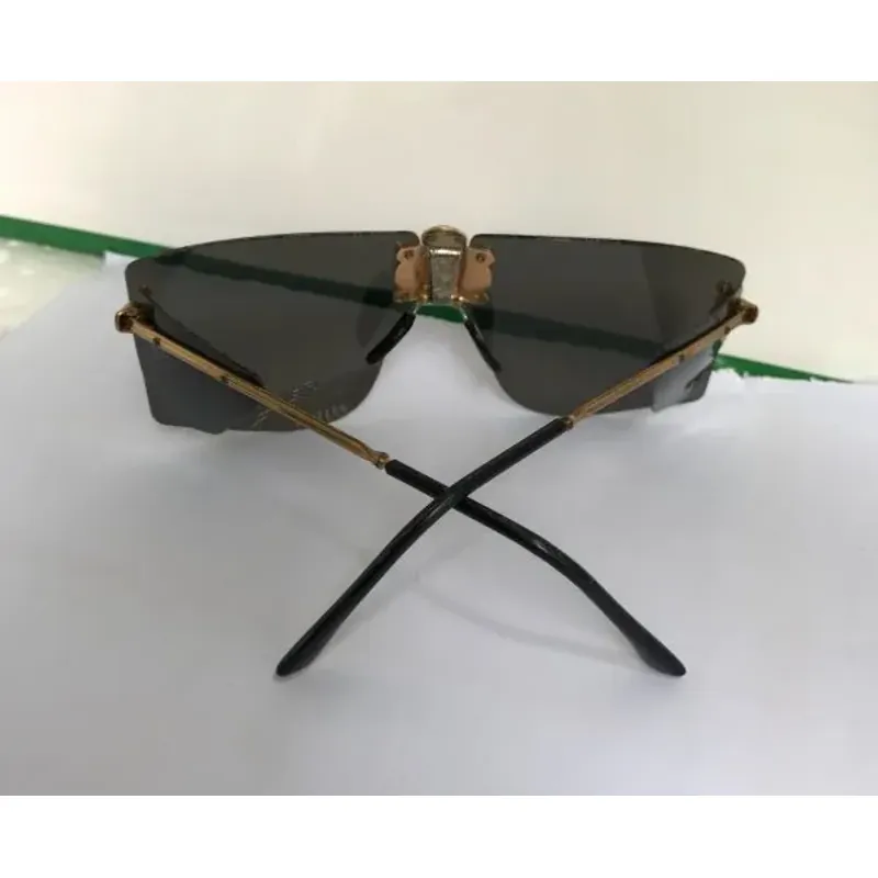 kính  dành cho thợ  hàng  , made in FRANCE  2 bên chấn bụi 972774