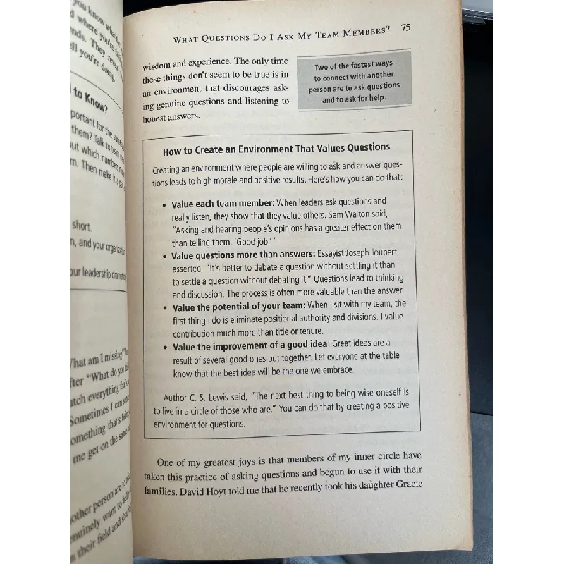 Good leader ask Great questions - John C.Maxwell 592971