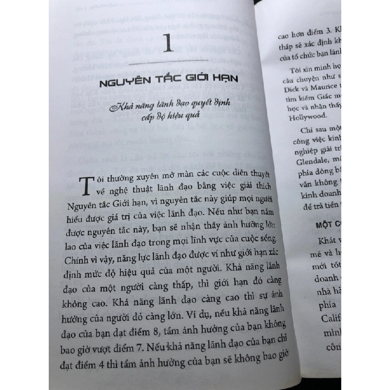 21 nguyên tắc vàng của nghệ thuật lãnh đạo 2018 mới 80% bẩn nhẹ John C Maxwell HPB3007 KỸ NĂNG 451332