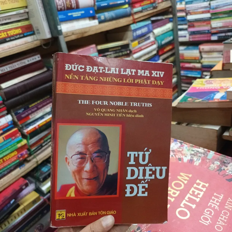 Tứ Diệu Đế  738075