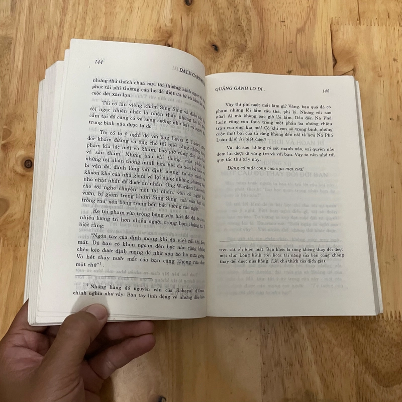 II Tựa sách: Quẳng Gánh Lo Đi Và Vui Sống - Dale Carnegie - Nguyễn Hiến Lê (Dịch) - 1999 473218