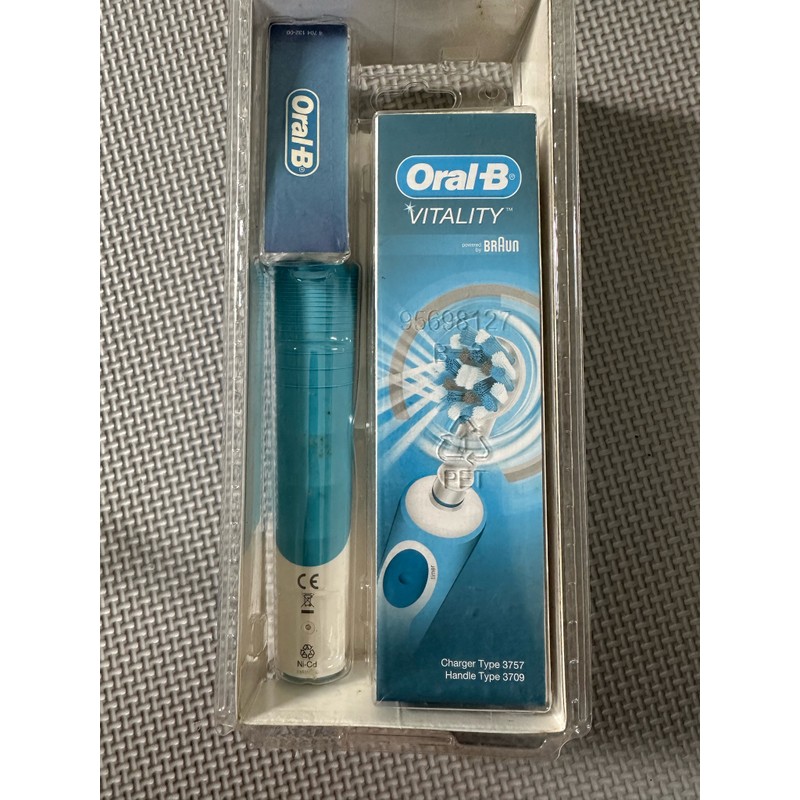 Bàn chải điện Oral-B 148890