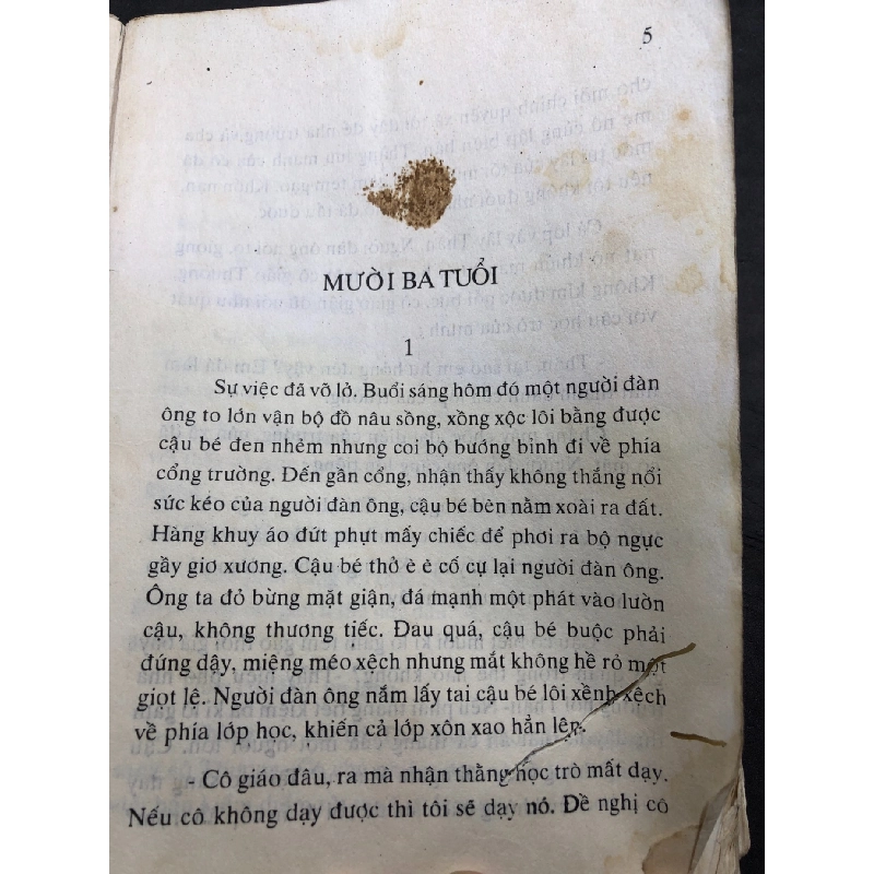 Tình yêu dai dẳng mới 60% ố rách gáy có dấu mộc và viết nhẹ trang đầu 1996 Kiều Xuân Thúy HPB0906 SÁCH VĂN HỌC 914878