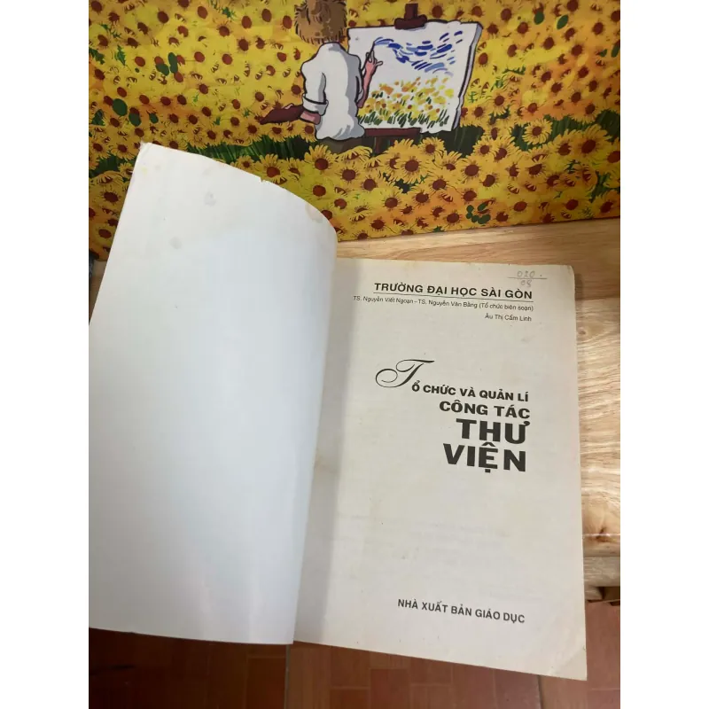 Tổ Chức Và Quản Lý Công Tác Thư Viện - Âu Thị Cẩm Linh 928071