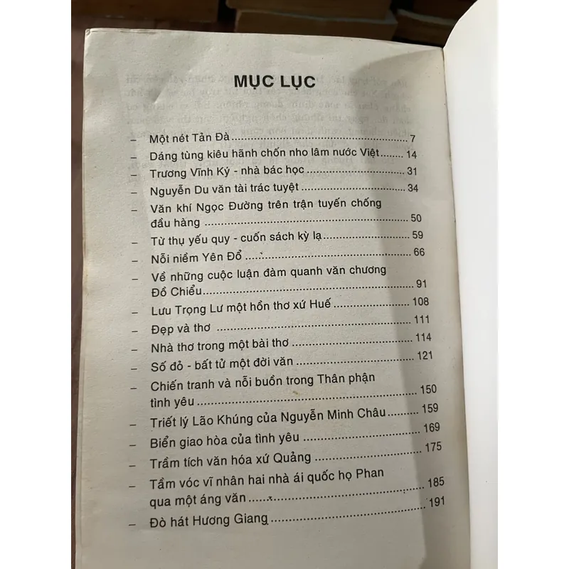 Dấu tích văn nhân - ta Nguyễn Phong Nam  687483