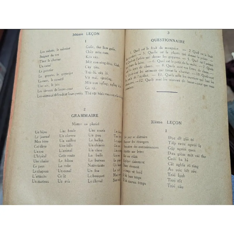 Lecons De Langue Francaise - Sách Giáo Khoa La San 127379