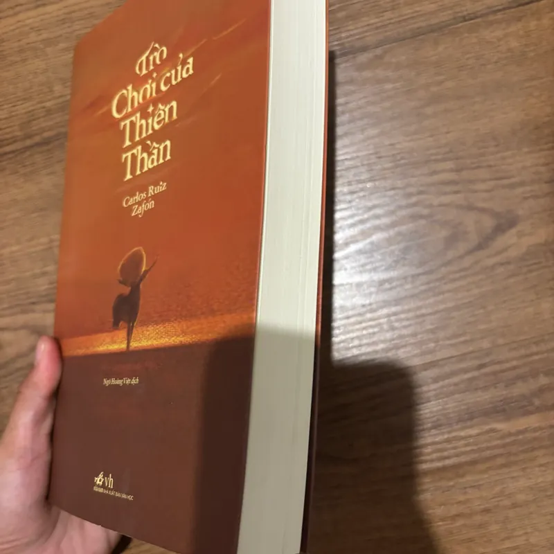 Trò chơi của thiên thần - Carlos Ruiz Zafon 562528
