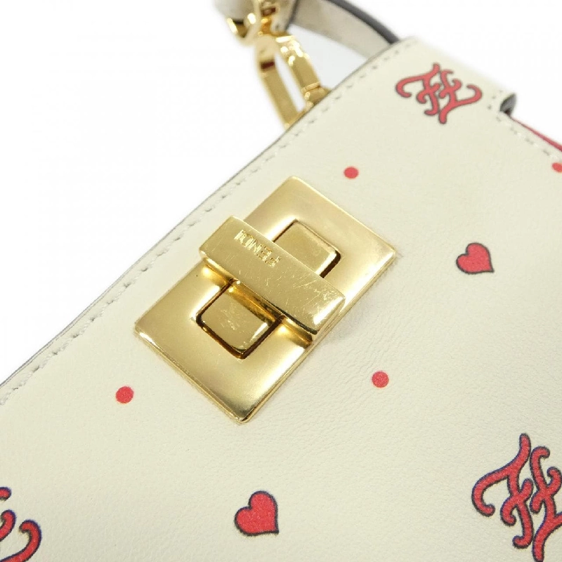 Fendi Peekaboo 8M0442 AHO3 Ốp điện thoại 627233