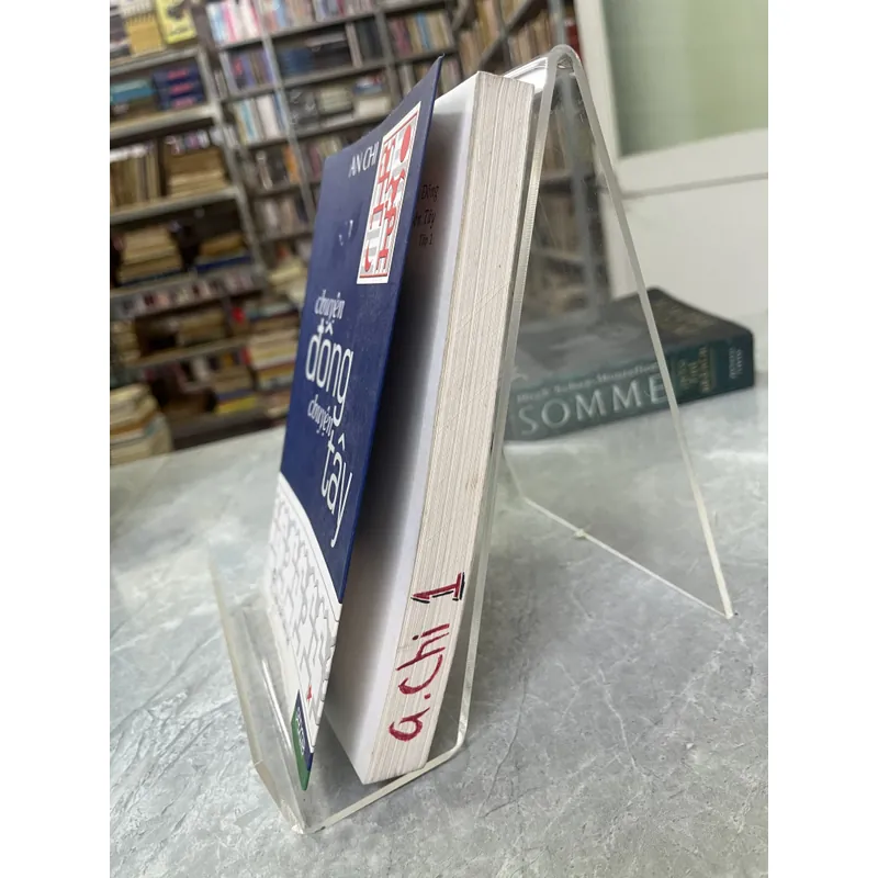 CHUYỆN ĐÔNG CHUYỆN TÂY- AN CHI 695495