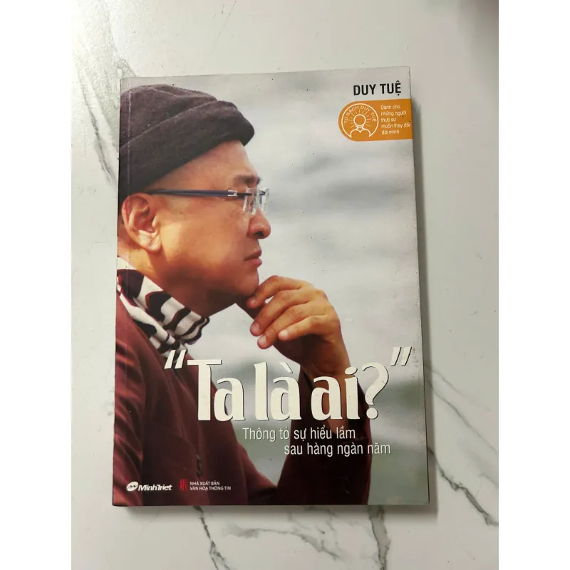 "Ta là ai?" - Duy Tuệ 798227