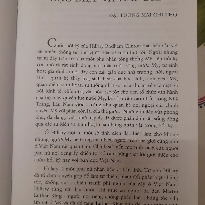 Hồi ký Hallary Clinton và chính trường nước Mỹ 570028