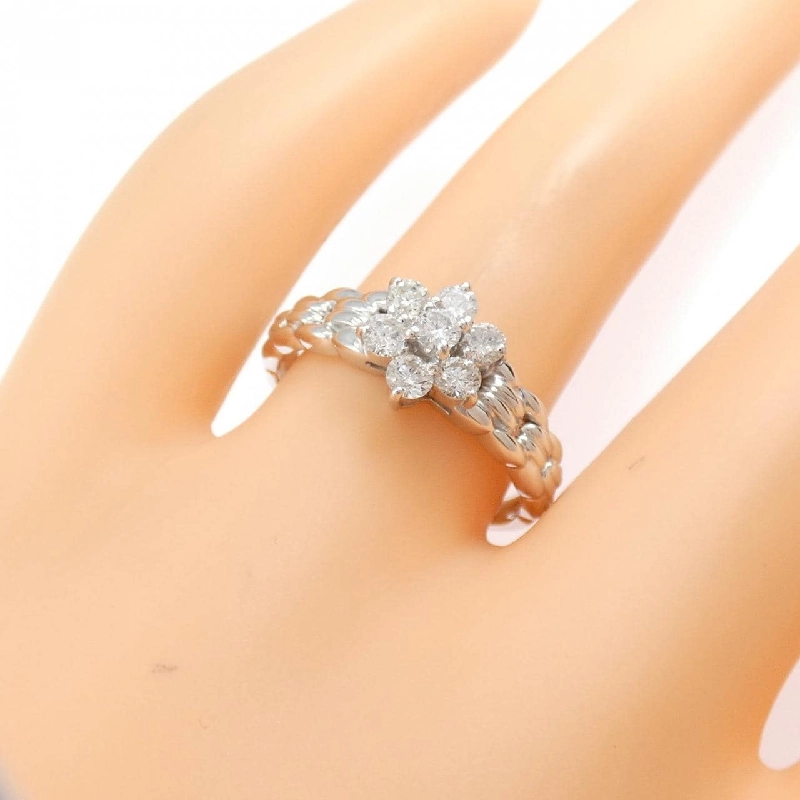 Nhẫn kim cương hoa K18WG 0.50CT - Hàng hiệu Authentic 846496