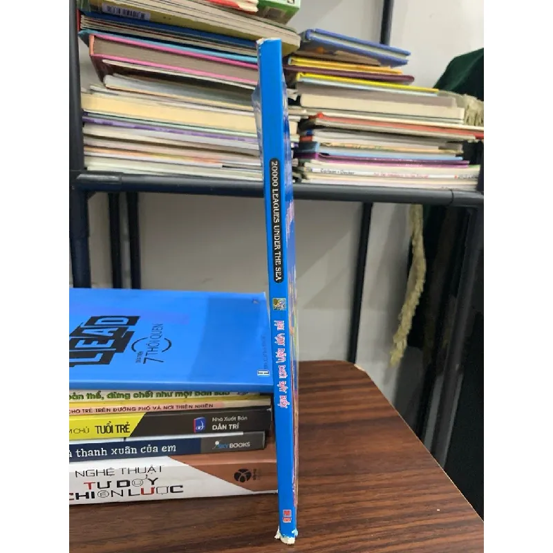 Hai vạn dặm dưới đáy biển 600642