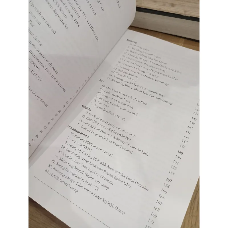 Linux server hacks - Rob Flickenger 605883