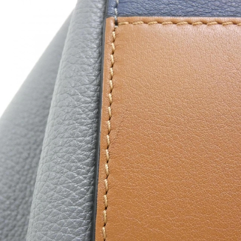 Túi xách vai Loewe Hammock Small 387 12PS35 609203