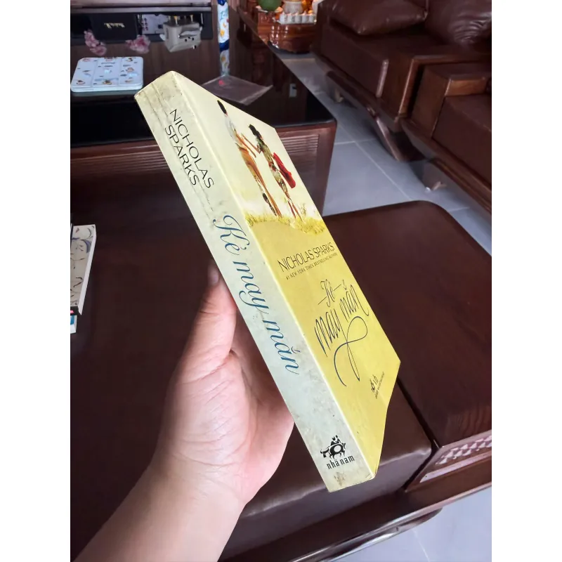 Kẻ May Mắn – Nicholas Sparks | Tiểu thuyết tình cảm lãng mạn sâu sắc- K2 996376