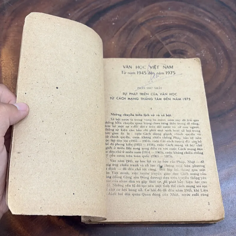 [Xem Kỹ Ảnh] - II Lịch Sử: Lịch Sử Văn Học Việt Nam - 1980 1008482