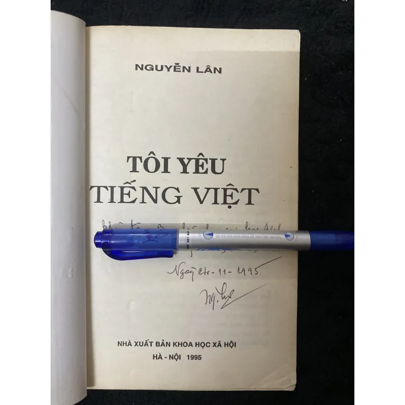 Tôi yêu tiếng Việt- Nguyễn Lân ( chữ ký) 1033497