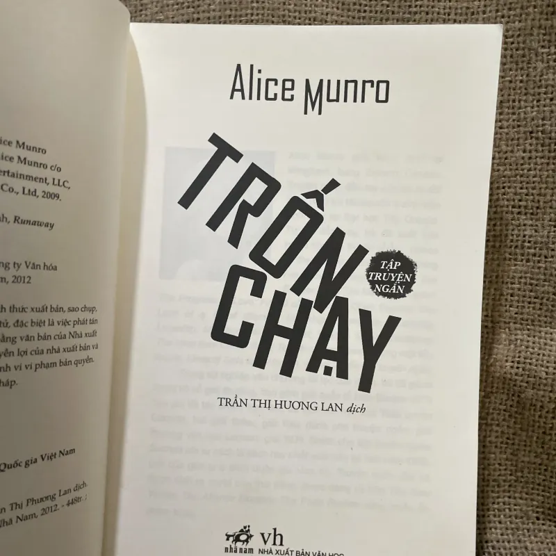 Trốn chạy- Nobel 2013 - Alice Munro  958232