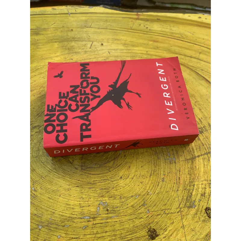DIVERGENT- VERONICA ROTH- ONE CHOICE CAN TRANSFORM YOU 763283