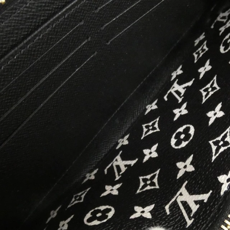 Ví Zippy LV Crafty của Louis Vuitton M69436 - Hàng hiệu Chính hãng 770103