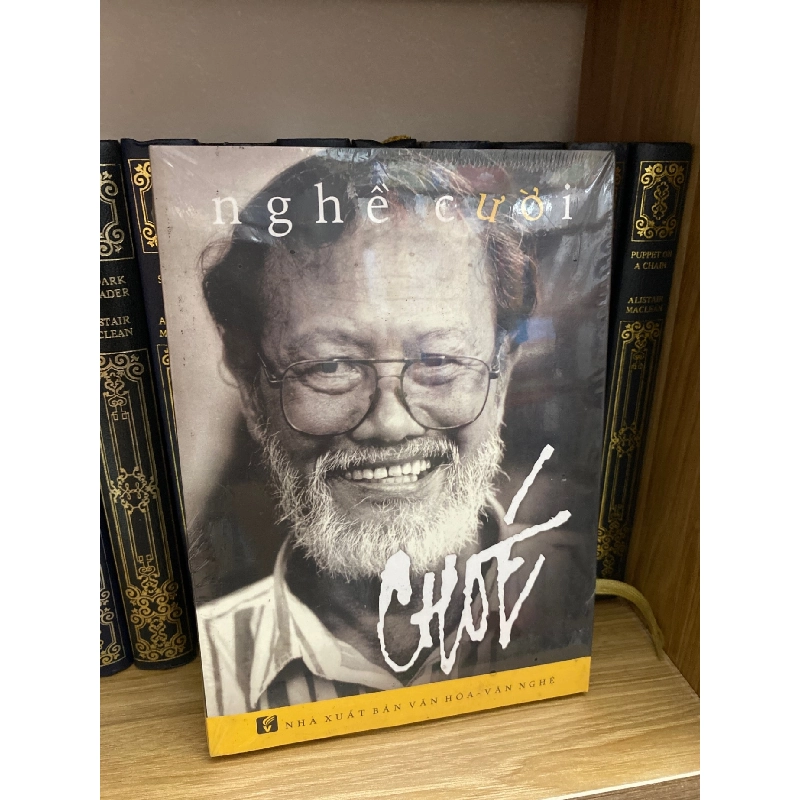 Nghề cười -Choé- sách mới nguyên seal Sách văn học STB0302 909130