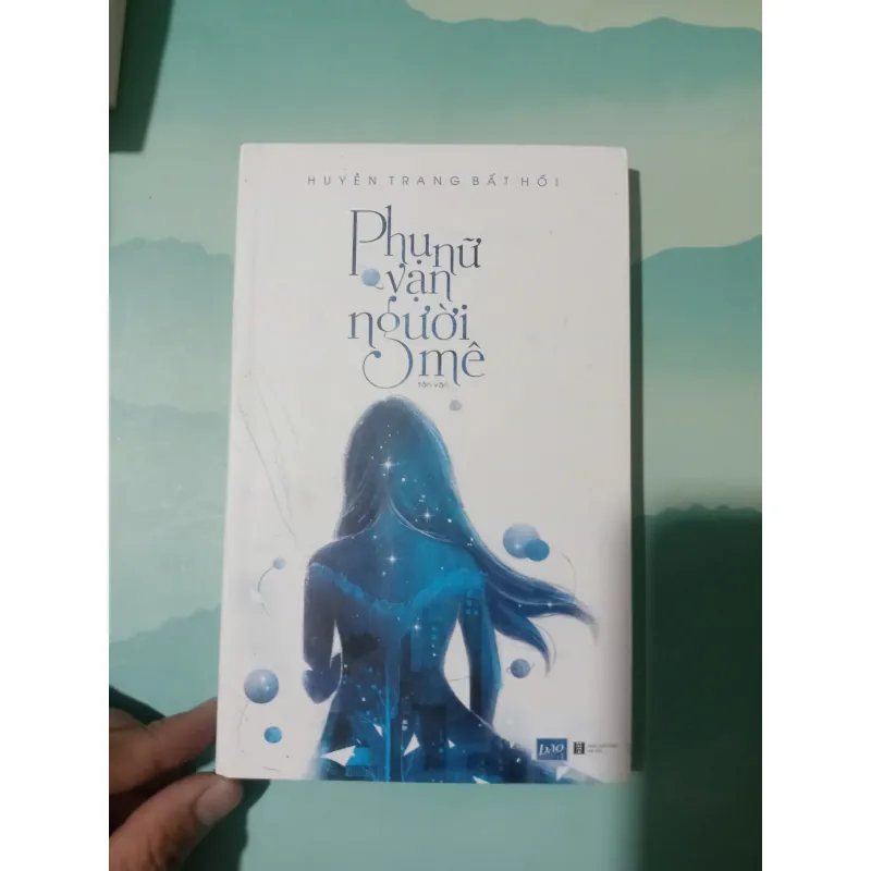 Phụ Nữ Vạn Người Mê 975239