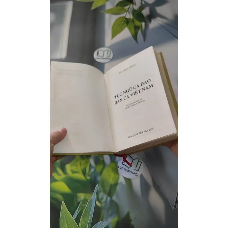 Tục Ngữ Ca Dao Dân Ca Việt Nam - Vũ Ngọc Phan 990072