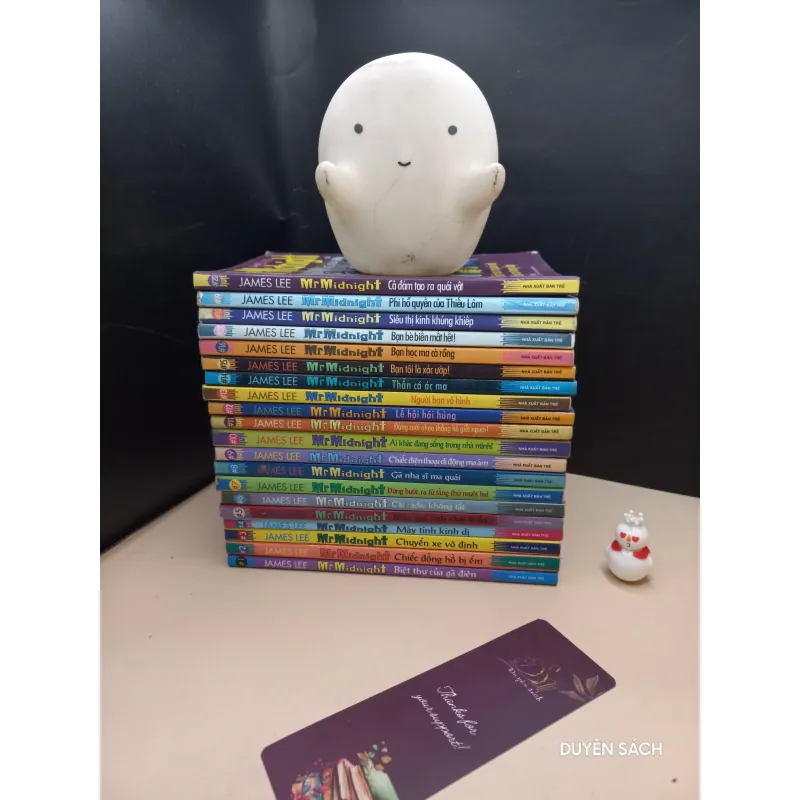 Sách thiếu nhi kinh dị, hài hước Mr Midnight 763309
