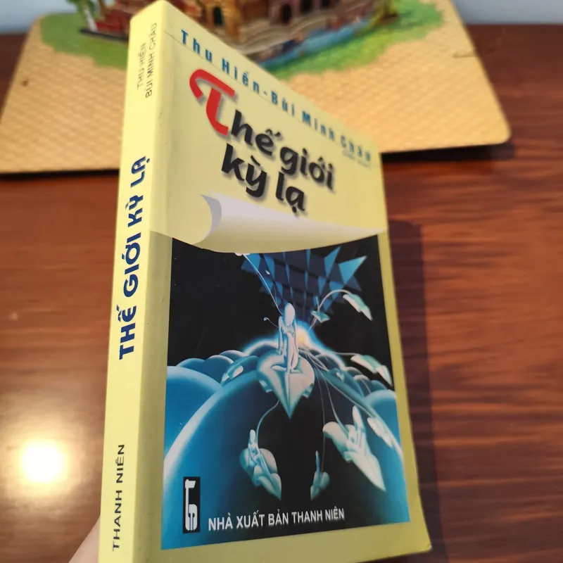 Thế giới kỳ lạ 561307