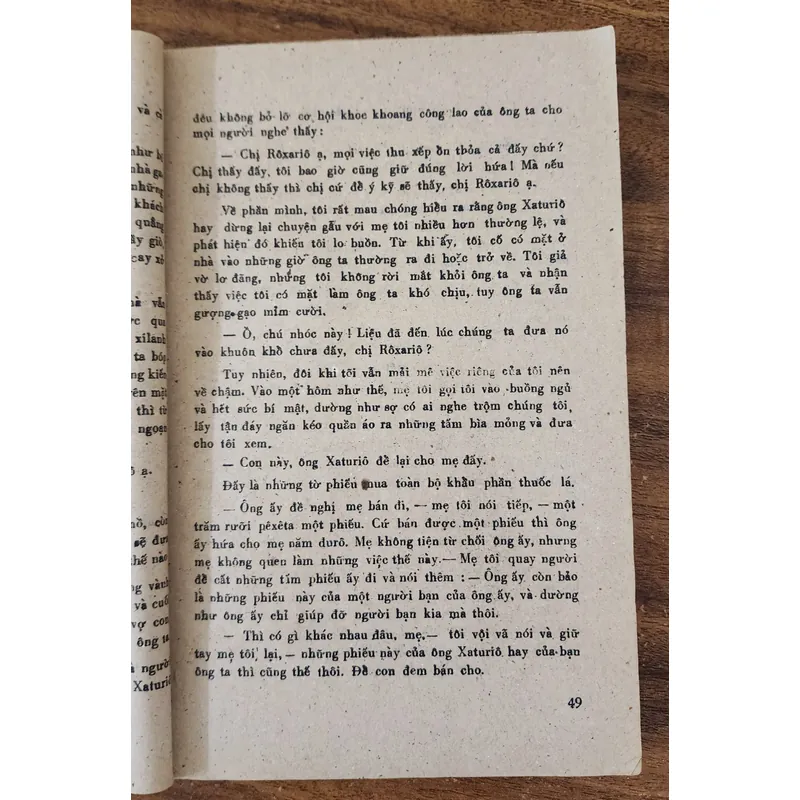 Tác phẩm VH Tây Ban Nha: NGƯỜI BÁN MÌNH (Ángel María De Lera) 732987