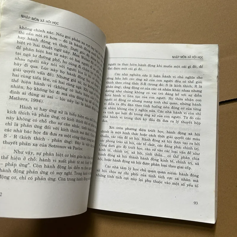 Nhập môn xã hội học 623046