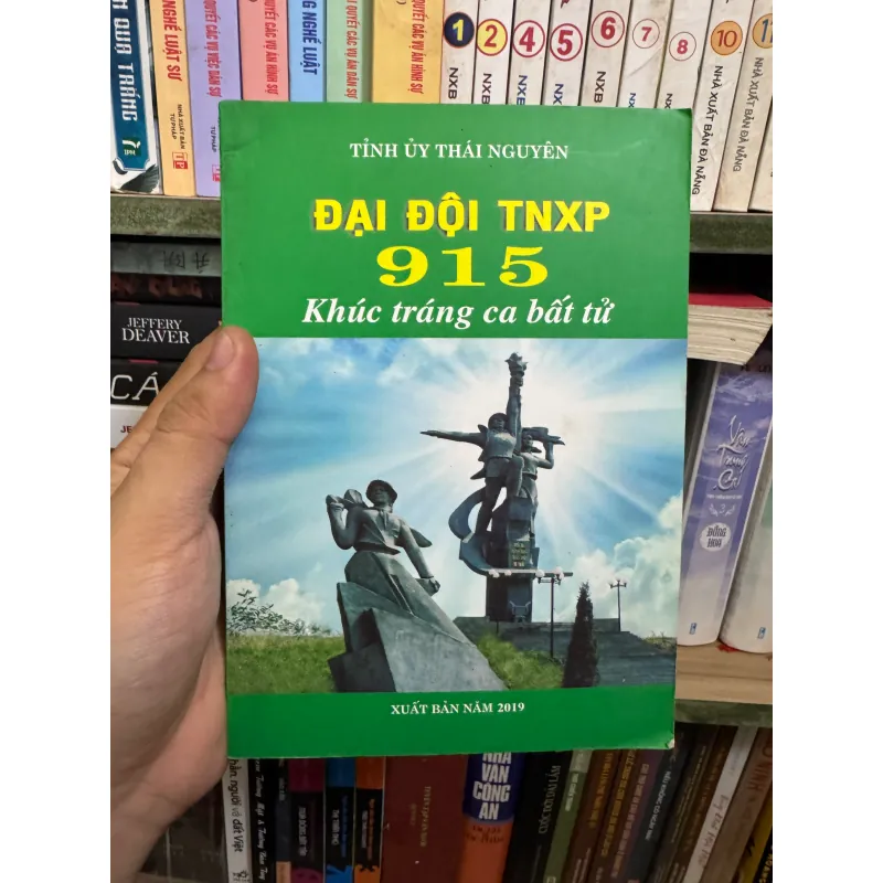 Sách Đại đội TNXP 915  972562