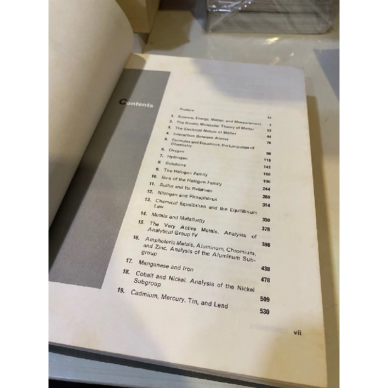 The Nature of Atoms and Molecules - Scott, Kanda 976843