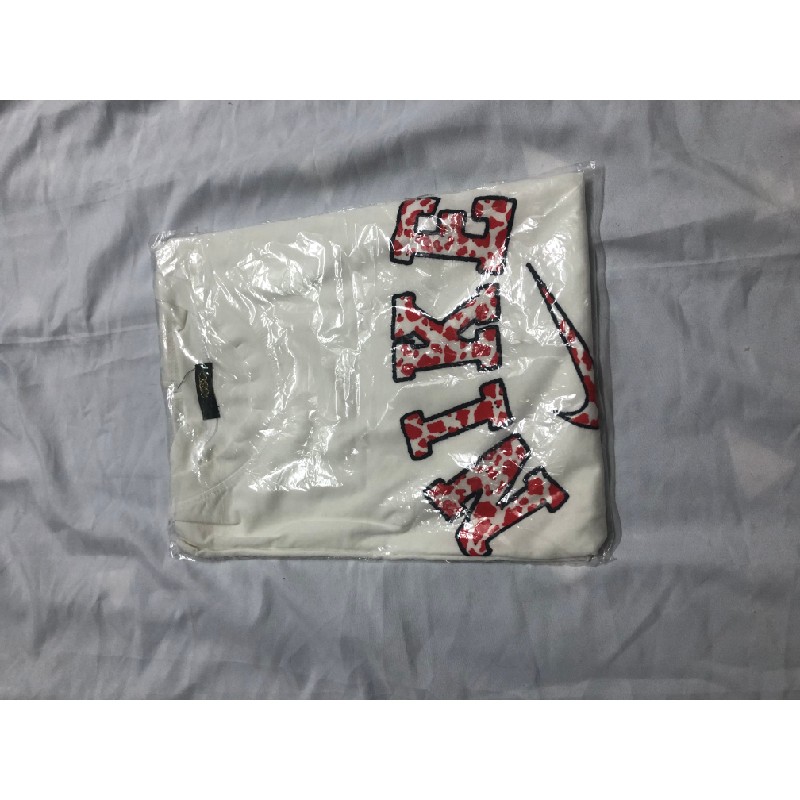 Áo phông freesize Nike 84