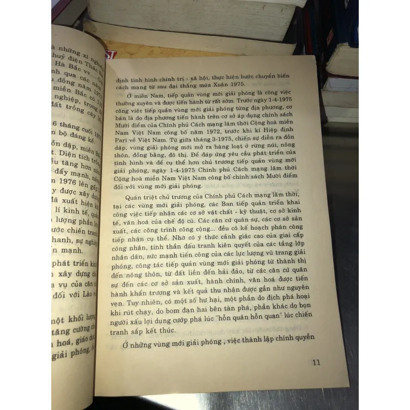 Lịch sử Việt Nam từ 1975 đến nay - Trần Bá Đệ 999460