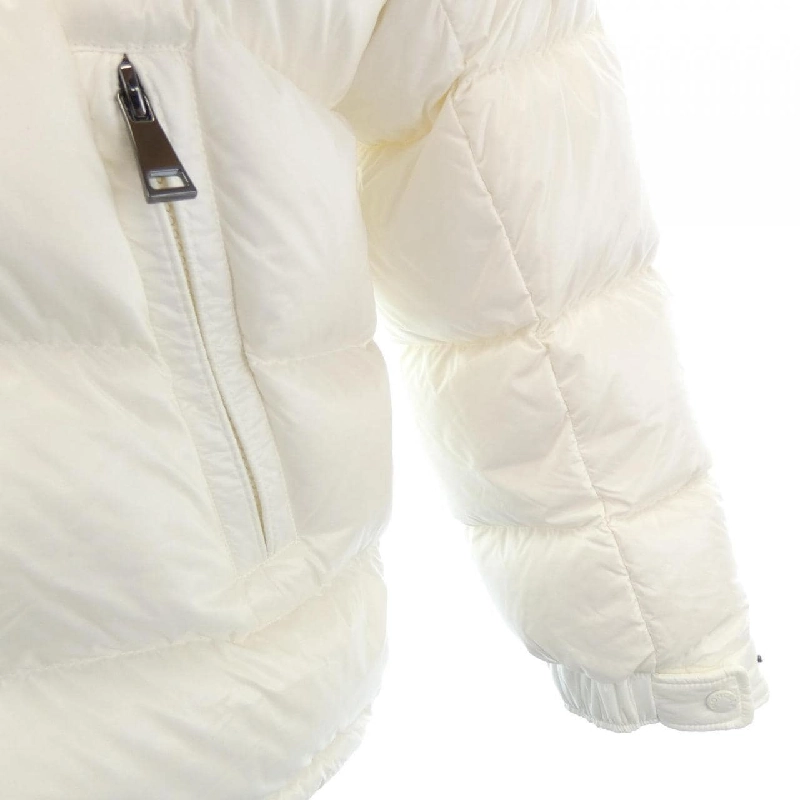 Áo khoác lông vũ MONCLER 642538