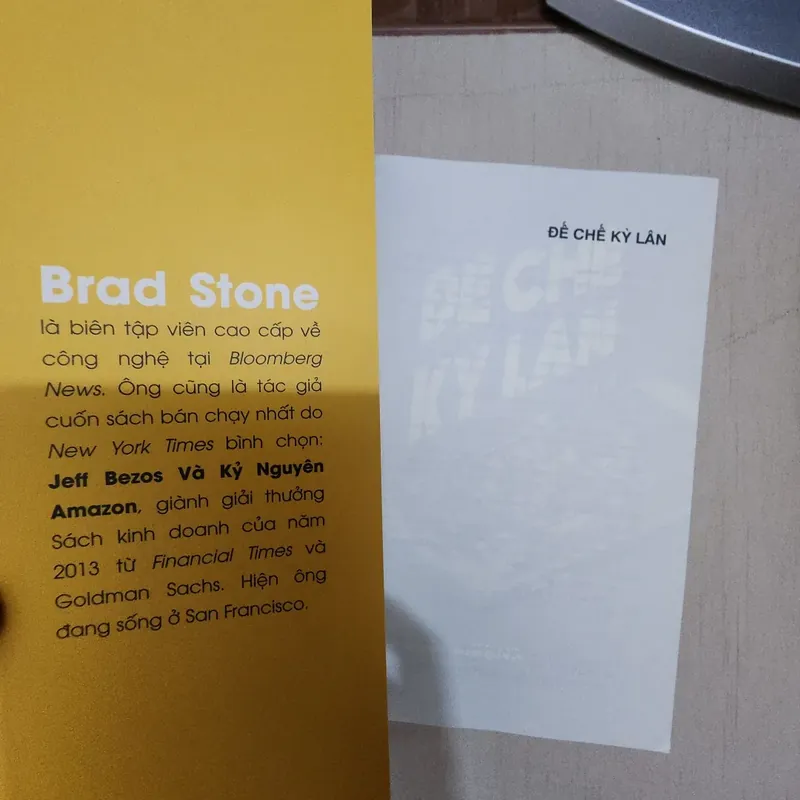 Sách Đế chế kỳ lân của Brad Stone mới 90% 502743