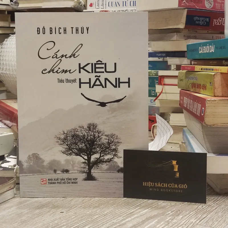 Cánh chim kiêu hãnh - Đỗ Bích Thúy 787906